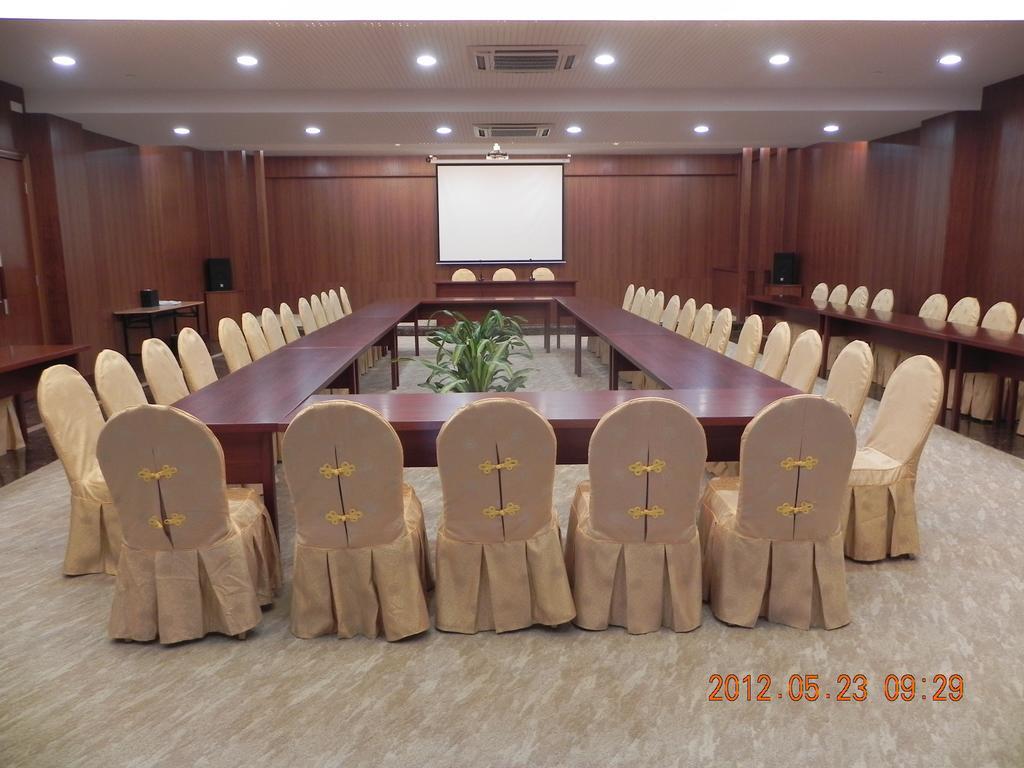Phoenix Hill Hotel Dongguan - Golf Course Shop Dongguan (Guangdong) Exterior foto